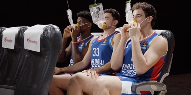 Corendon Airlines ve Anadolu Efes’ten Uçak İçi Emniyet Talimatları Filmi